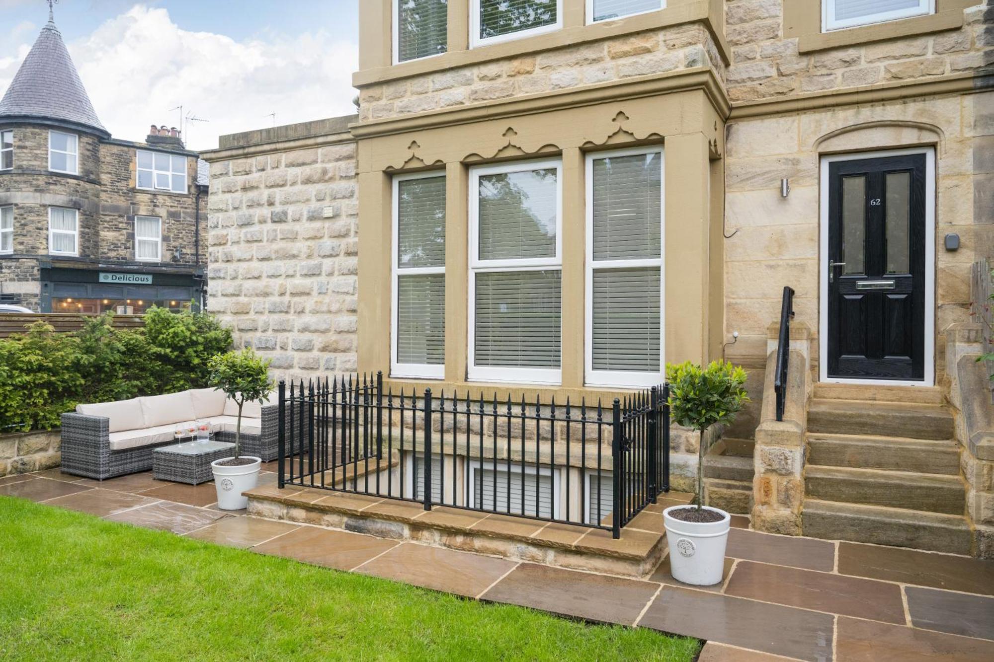 Sixtytwo By Harrogate Serviced Apartments 外观 照片